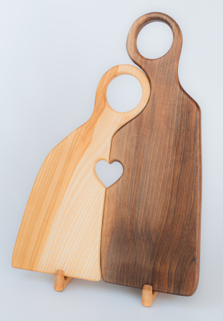 Tocatoare din lemn - Tocator lemn masiv Love, lucrat manual, lemn nuc si frasin - Charcuterie board