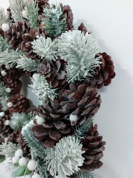 Coronita de Craciun, handmade, brad alb, conuri, 35 cm [5]