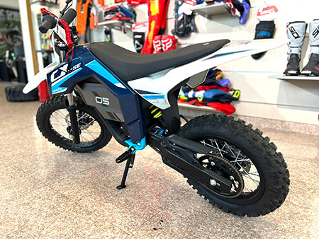  MOTOCICLETA CFMOTO CX-5E 2025 