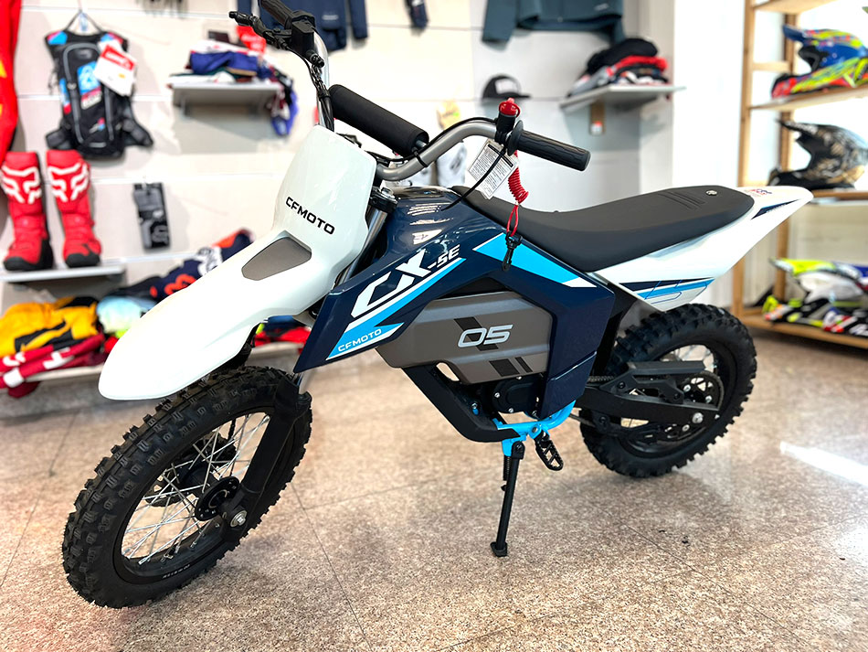 Tot ce Trebuie să Știi despre CFMOTO CX-5E 2025 – Motocicleta Electrică pentru Copii Plină de Aventură