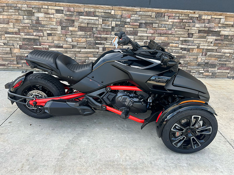 Can-Am Spyder F3-S Monolith Black Satin [2]