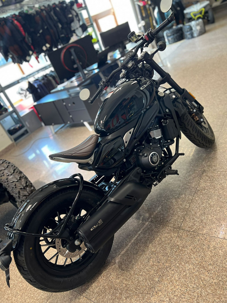 MOTOCICLETA CFMOTO 450CL-C BOBBER Euro5 Negru 2025 [5]