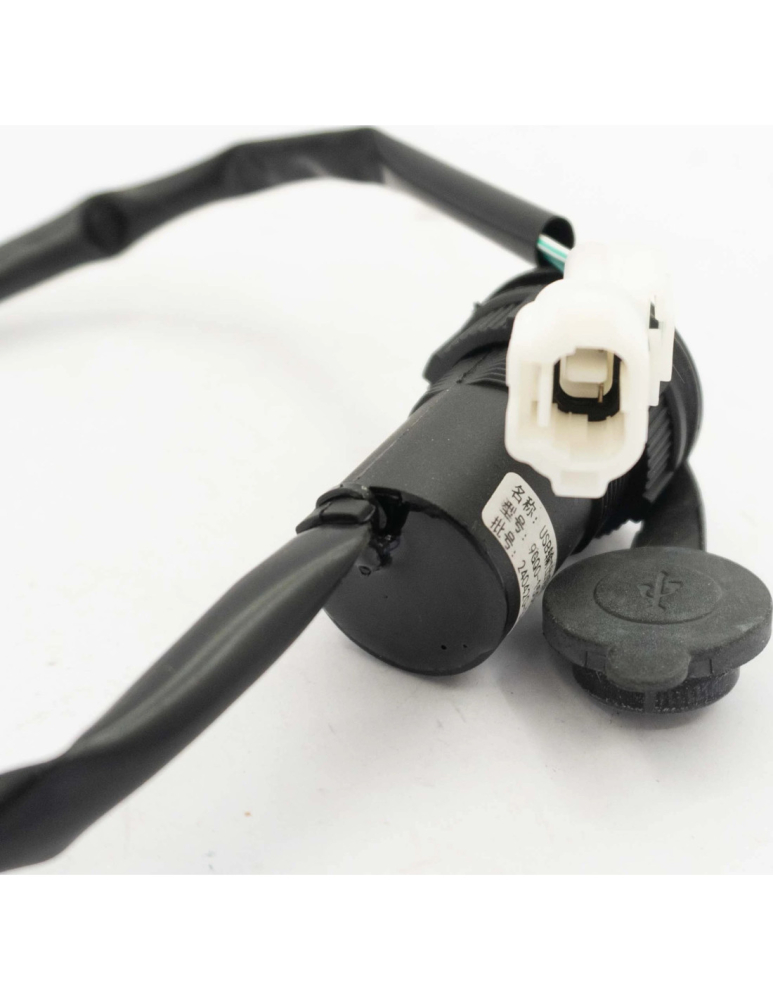 PRIZA USB CFMOTO [4]