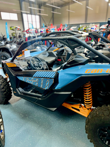 SXS Can-Am Maverick DS Turbo RR INT [4]