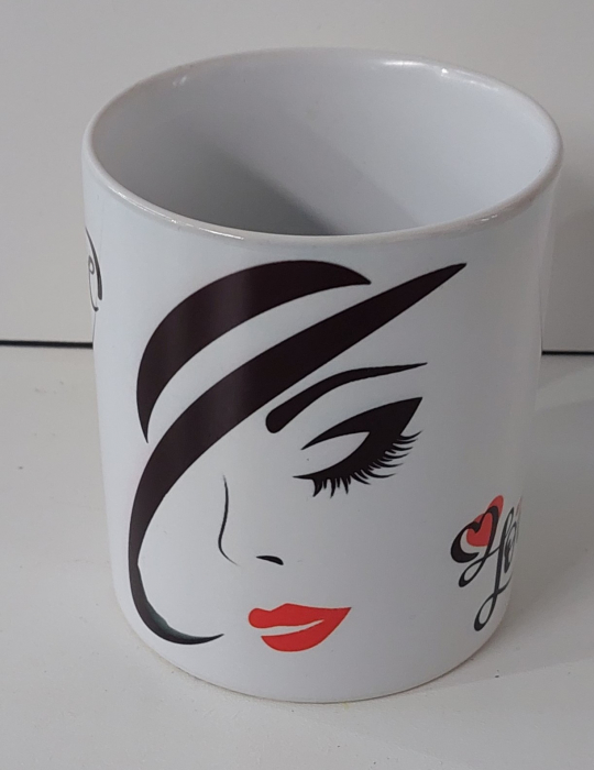 Cană albă cu imprimeu doamnă cu pălărie  [1]