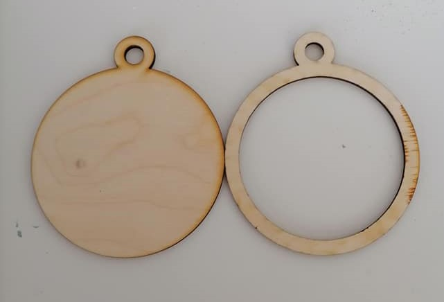 Glob lemn cu ramă [1]