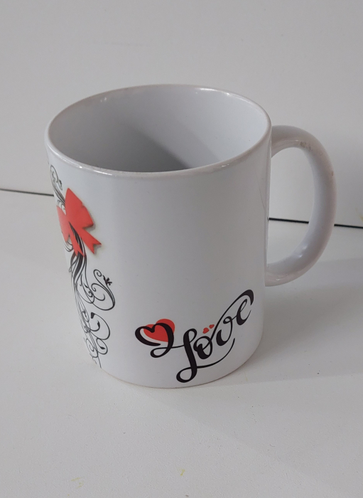 Siluetă femeie cu fundă [2]