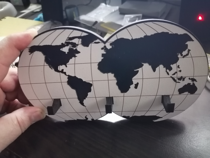 Cuier de chei model Glob pământesc [2]