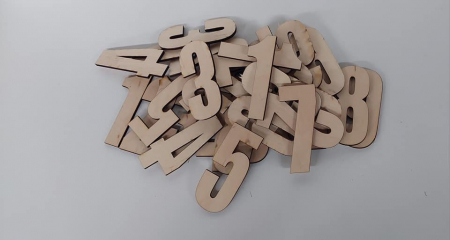 Cifre si Nume - Cifre lemn
