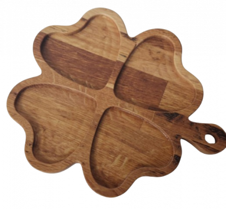 Platouri şi tocătoare - Platou din lemn de stejar model trifoi cu 4 locașe