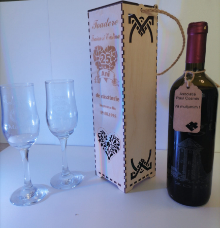 Cutie lemn pentru sticla de vin personalizată [1]
