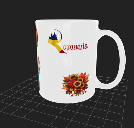 Cană albă - Părinți cu fetiță in ținută populară [1]