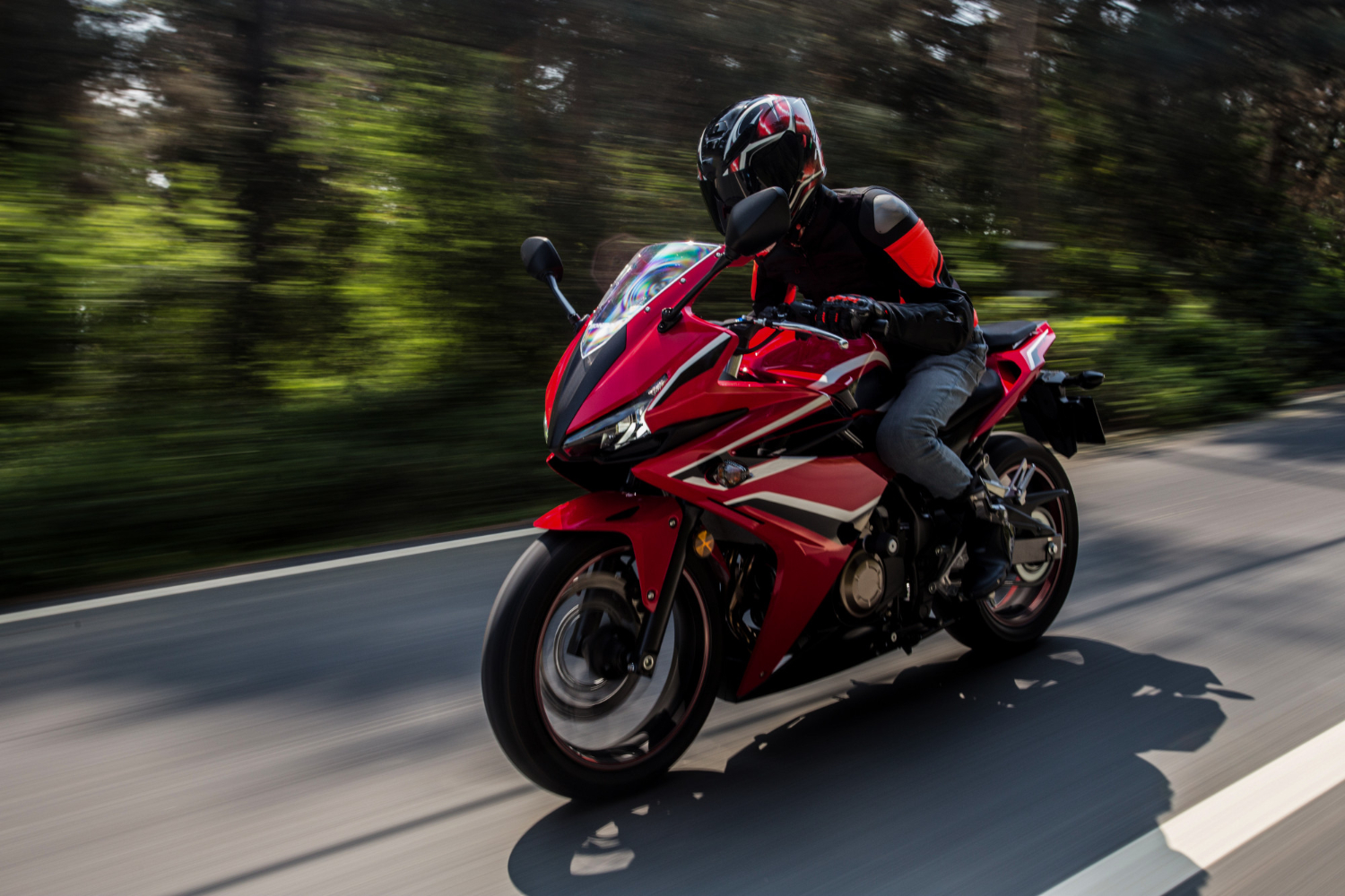 Cele mai bune uleiuri și lichide pentru motociclete: Performanță și protecție