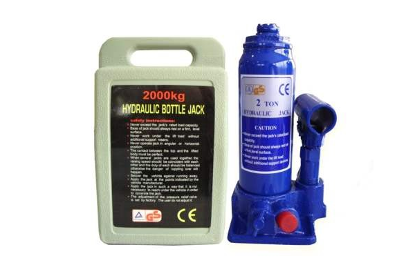 Cric Hidraulic In Cutie Din Plastic 2T Jbm [1]