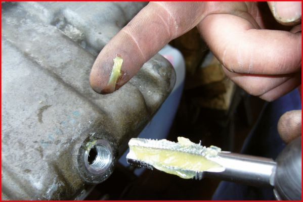 Set Master Pentru Reparare Filet Buson Baie De Ulei. 64 De Piese [4]