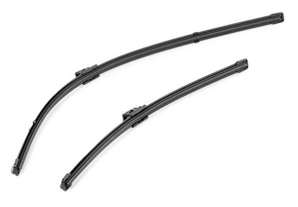 Set stergatoare parbriz VALEO SILENCIO FLAT BLADE 577928, lungime 450 mm, 700 mm, lama stergator lata [1]