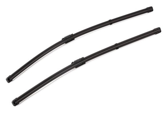 Set stergatoare parbriz VALEO SILENCIO X.TRM FLAT BLADE SET 577924, lungime 600 mm, 550 mm, lama stergator lata [1]