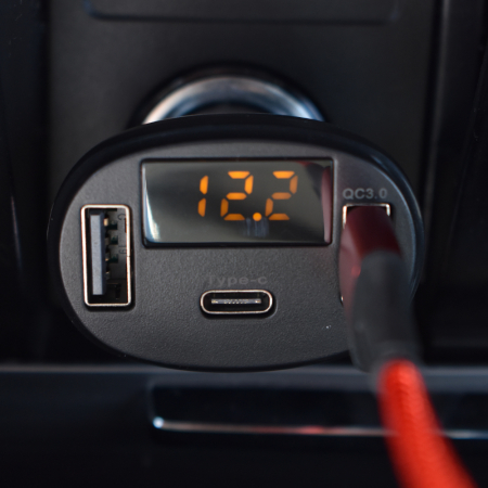 Incarcator Auto 1Xusb Qc3.0 + 1Xusb 2.4A + 1Xusb Type-C Cu Afisaj Tensiune Putere Led [2]