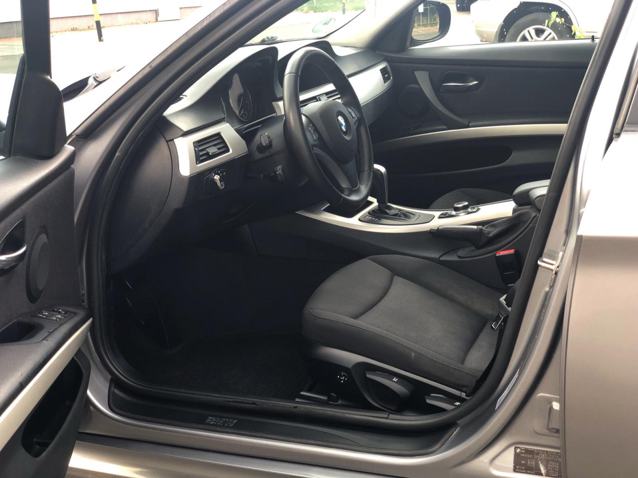 BMW E90 Lci 318d - Diesel - Automat - 150hp - 220.325 km [9]