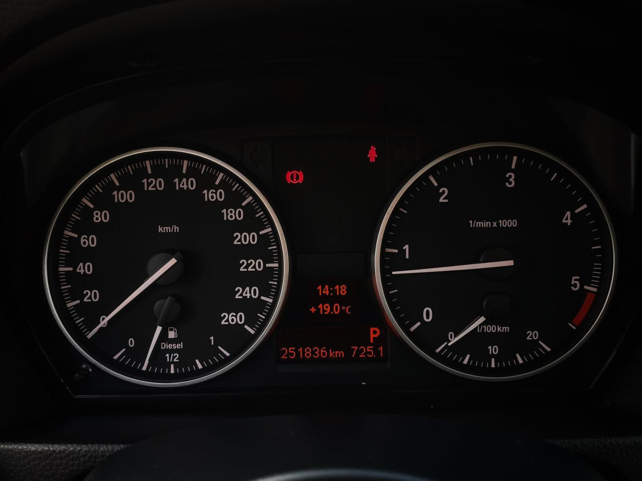 BMW E90 Lci 320d - Diesel - Automat - 177hp - 251.836 km [13]