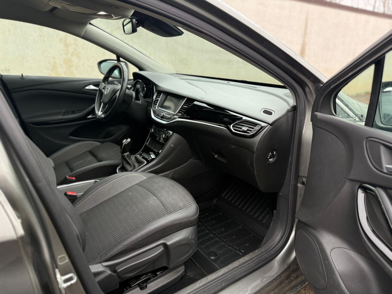 Opel Astra Sports Tourer 1.2 Business Executive - Benzina - Manual - 131 hp - 143.576 km [10]