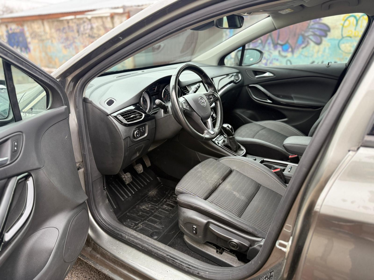 Opel Astra Sports Tourer 1.2 Business Executive - Benzina - Manual - 131 hp - 143.576 km [7]