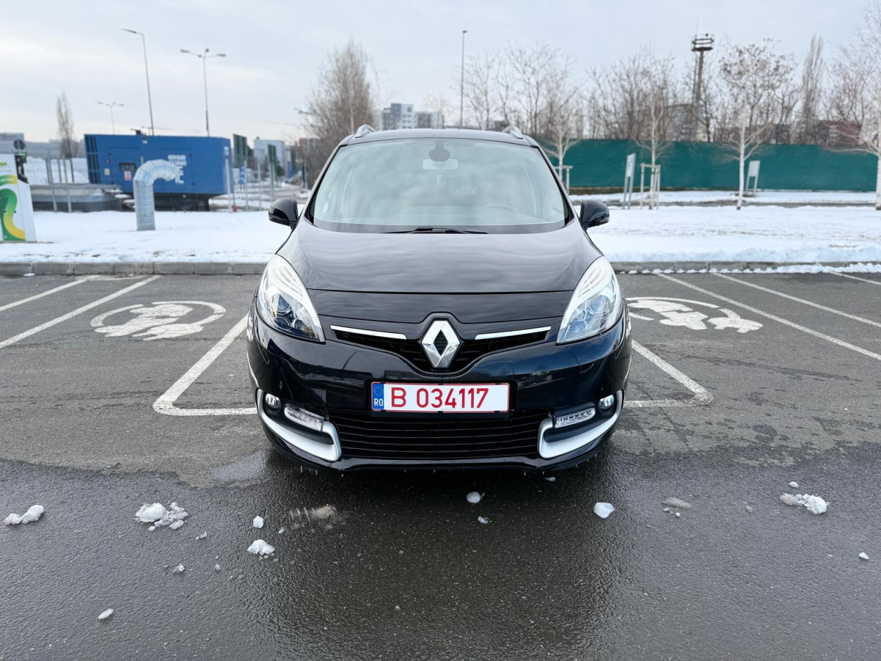 Renault Grand Scenic 1.2 TCe Collection - Benzina - Manual - 130 hp - 211.565 km [2]