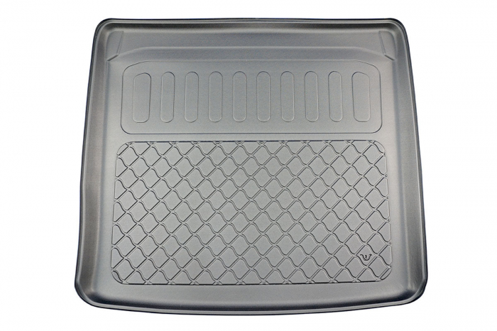 Tavita de portbagaj BMW Seria 2 F44,  Gran CoupÃ©, fabricatie 03.2020 - prezent, portbagaj superior #1 [1]