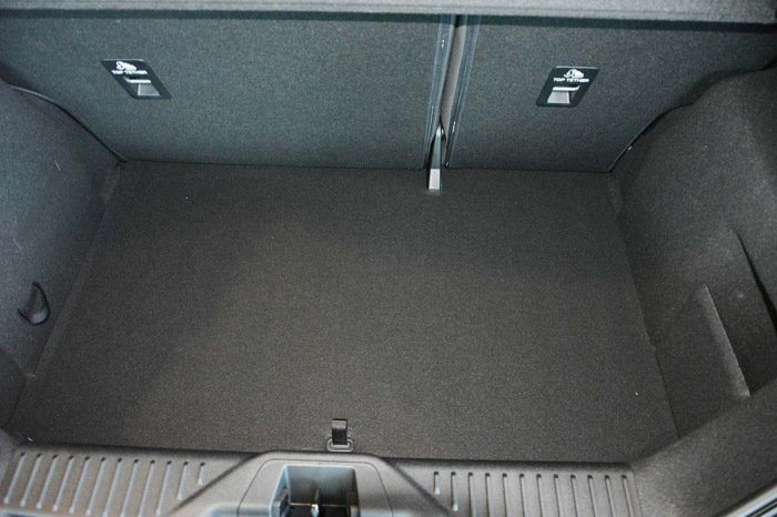 Tavita de portbagaj Ford Fiesta VII,  Hatchback, fabricatie 07.2017 - prezent, portbagaj inferior #1 [3]
