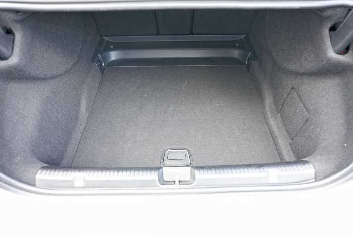 Tavita portbagaj Mercedes EQE V295 fabricatie 07.2022 - prezent,  sedan #2 [4]