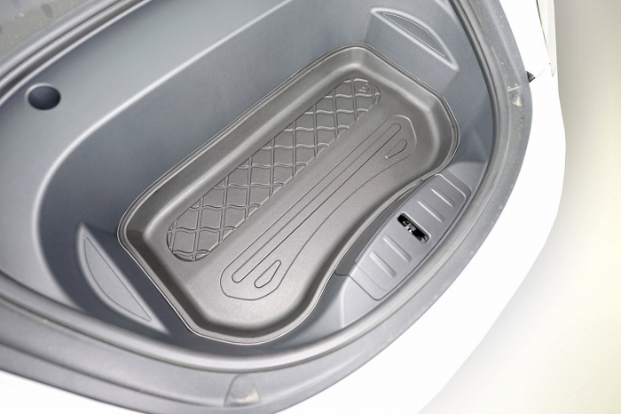 Tavita portbagaj Tesla Model 3 Facelift fabricatie 2020 - prezent,  sedan, portbagaj fata #1 [2]