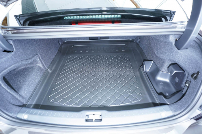 Tavita portbagaj Volvo S90 Recharge Plug-in Hybrid fabricatie 2019 - prezent,  sedan #1 [2]