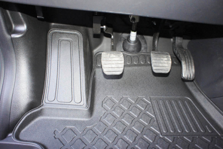 Covorase tip tavita Renault Trafic III,  Van, fabricatie 09.2014 - prezent #1 [3]