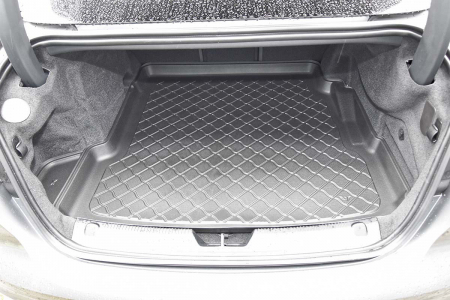 Tavita de portbagaj Jaguar XE,  Sedan, fabricatie 2019 - prezent, Facelift #1 [3]