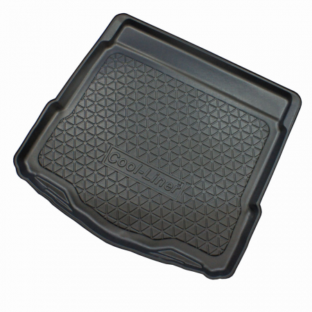 Tavita de portbagaj Nissan X-Trail T32,  SUV, fabricatie 08.2014 - prezent, portbagaj inferior #1 [1]