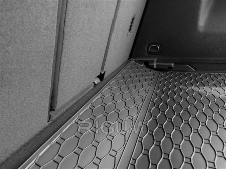 Tavita portbagaj Audi Q3 II PHEV fabricatie 01.2021 - prezent,  SUV, portbagaj inferior si superior #1 [3]