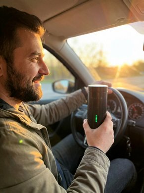 Aparat cafea portabil in masina