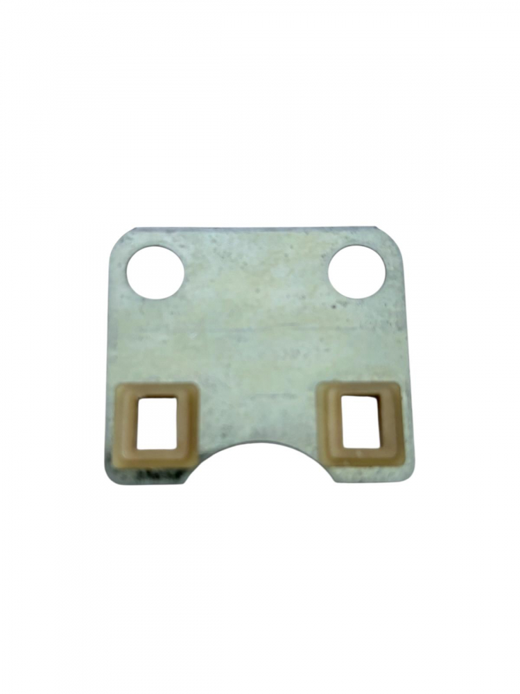 Placă ghidaj tacheți motor 170F / GX210–GX220, 43.5 x 38 mm, cu decupaj lateral și fante plasticate, AVI-4962 [1]