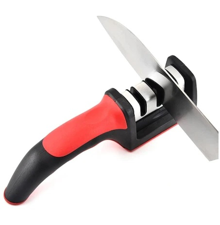 Bucatarie - Aparat de ascutit cutite cu 3 nivele, maner, suprafata anti alunecare, negru/rosu