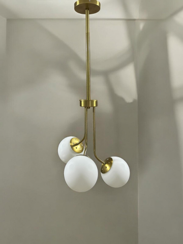 Lustra inalta, 85 cm, cu 3 brate cu globuri Ø13 cm, E27, schelet complet metalic auriu, AVI-4398 [6]