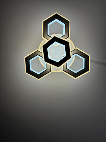 Lustra LED cu 4 corpuri hexagonale cu laturile 11.5 cm, suport cu iluminare, alb, AVI-4421 [4]