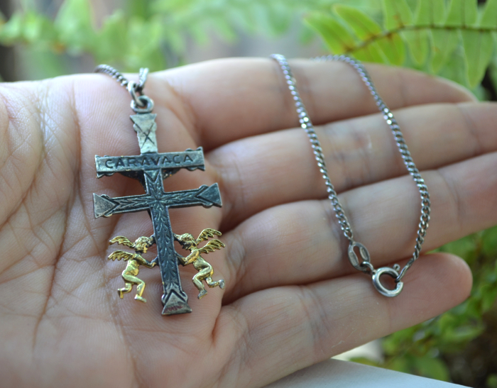 Lant argint cruce veche Caravaca, amuleta cu ingeri  A Vintage Collection [3]