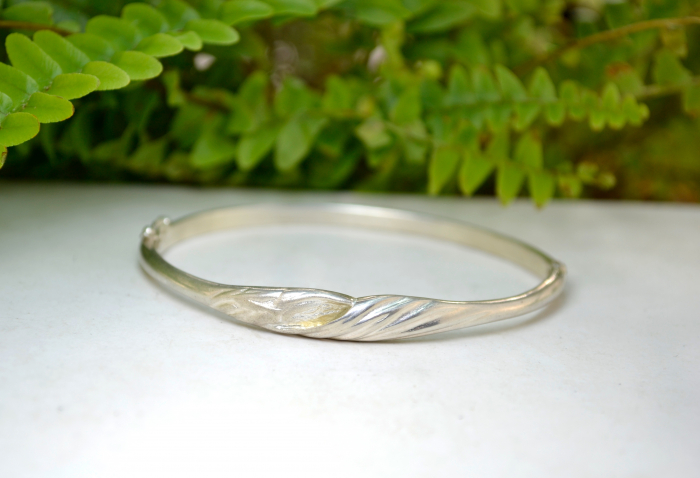 Bratara modernista argint, stil minimalist biomorphic jewelry semnata autor danez [4]