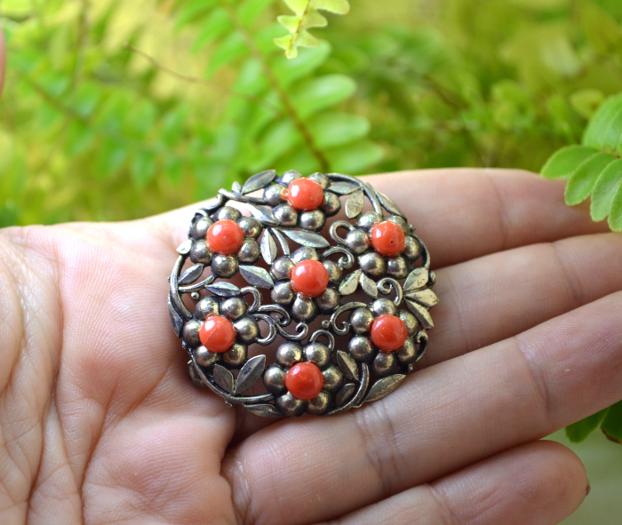 Brosa argint coral Jugendstil austriac A Vintage Collection [2]