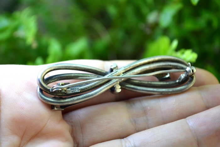 Brosa argint interbelica, model "Funda", semnata [3]