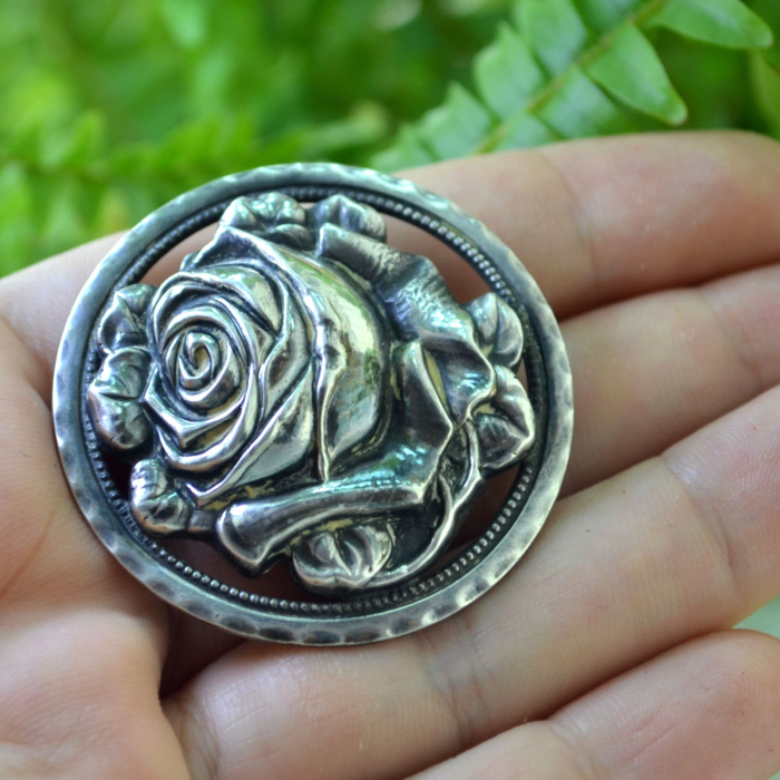Brosa argint interbelica Rose, Skonvirke [2]