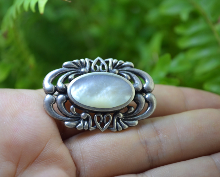 Brosa argint norvegiana, decorata sidef [2]