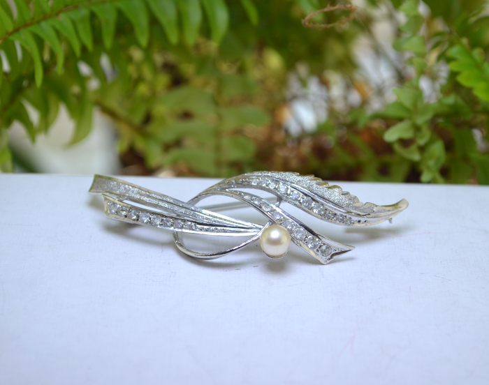 Brosa argint rodiat vintage, perla si cristale CZ A Vintage Collection [4]