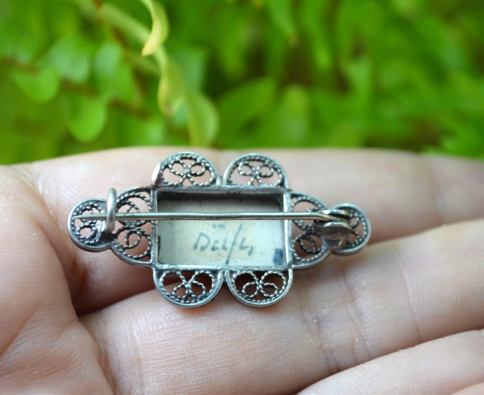 Brosa argint veche cu portelan Delft [3]