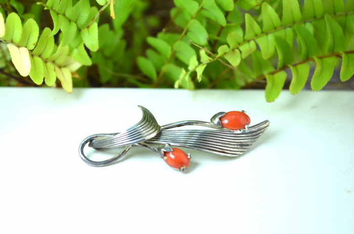 Brosa argint vintage, coral natural, semnata designer [4]